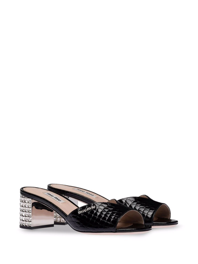 Shop Miu Miu Crocodile-effect Leather Sandals In Schwarz
