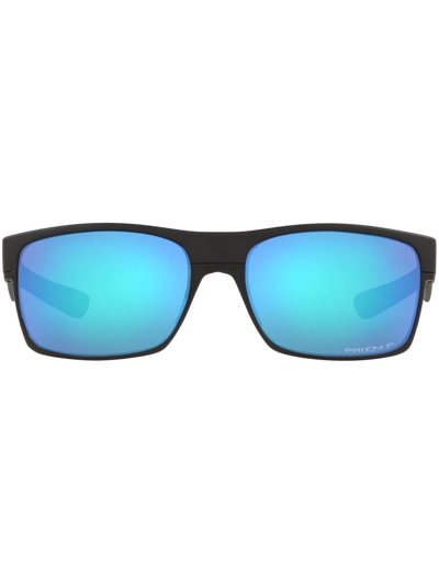 Shop Oakley Gradient-tinted Sunlglasses In Schwarz