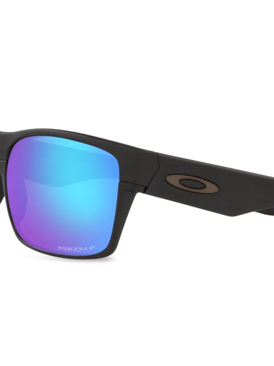 Shop Oakley Gradient-tinted Sunlglasses In Schwarz