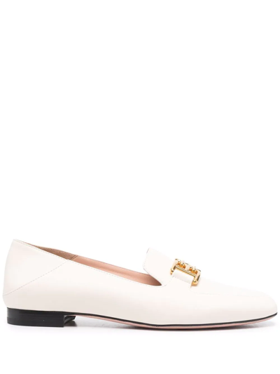 Shop Bally Ella 10mm Logo-plaque Leather Loafers In Nude