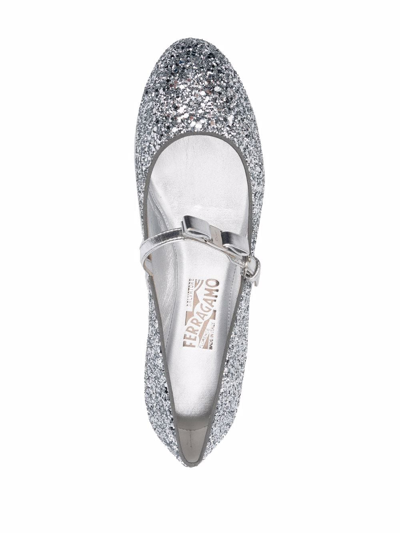 Ferragamo Bow-detail Glitter Ballerina Shoes In Silber