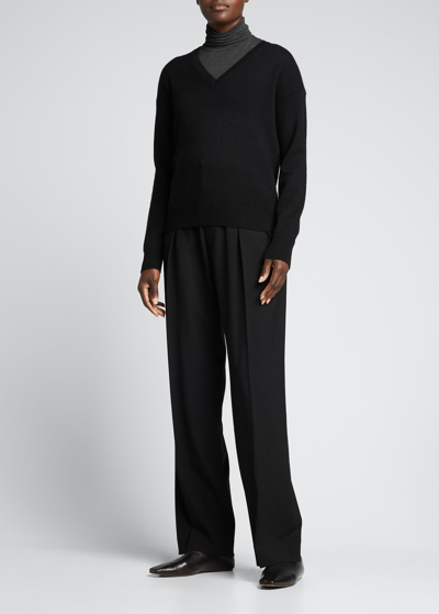 Shop Theory V-neck Easy Cashmere Pullover In Black