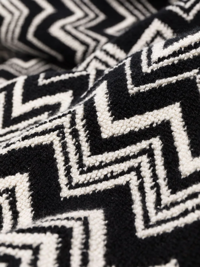 Shop Missoni Keith Zigzag Woven Bath Mat In Schwarz