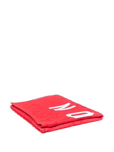 Shop Dsquared2 Logo-print Bath Towel In Rot