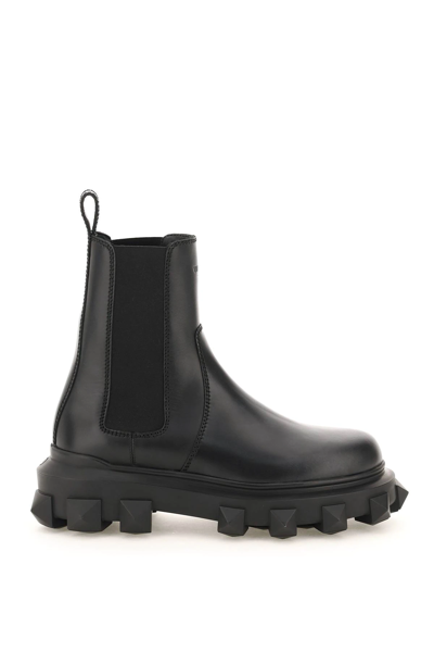 Shop Valentino Trackstud Beatle Boots In Black