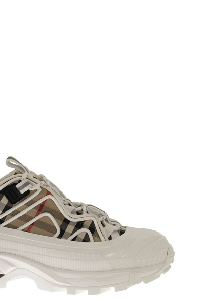 Shop Burberry Arthur - Vintage Check Leather And Cotton Sneaker In Archive Beige