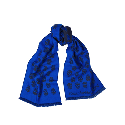 Shop Alexander Mcqueen Monochrome Skull-intarsia Wool Scarf In Blue