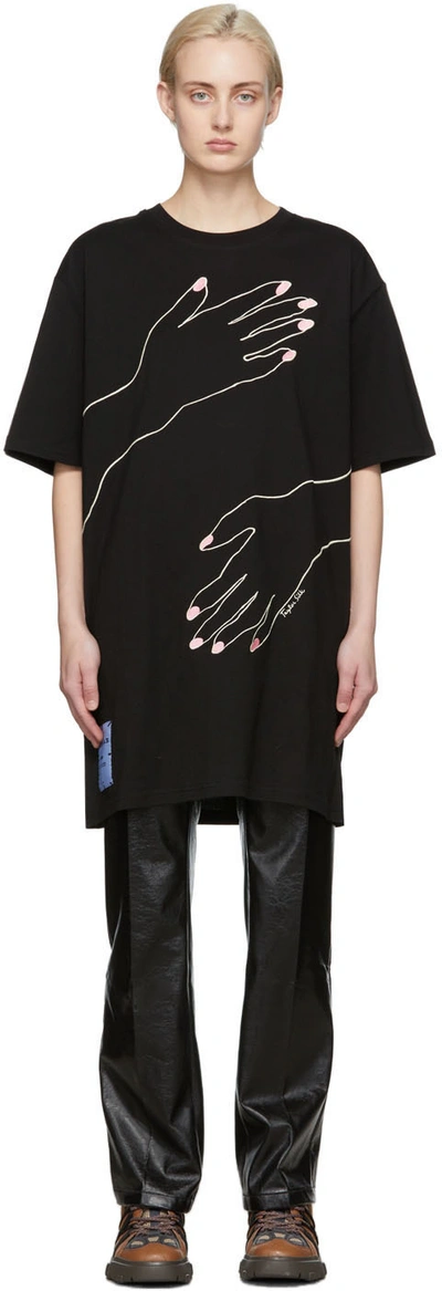 Shop Mcq By Alexander Mcqueen Black Oversized Handsy T-shirt In 1000 Darkest Black