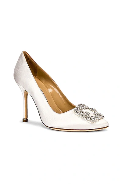 Manolo Blahnik Hangisi 105 Satin Heel In Cream