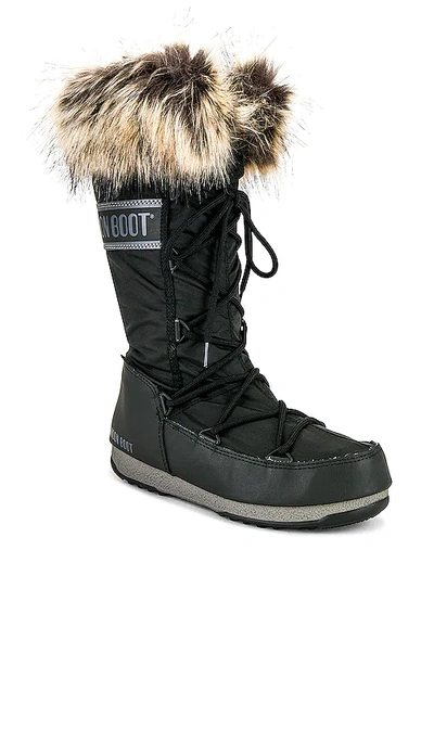 Moon Boot Monaco Faux Fur-trimmed Shell Snow Boots In Black | ModeSens