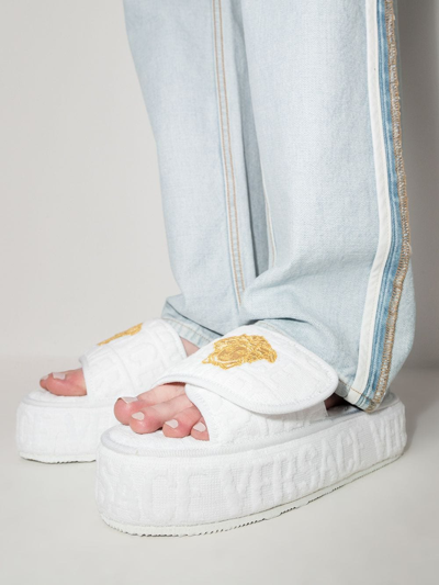 Versace Womens Z4001 White Tessuto Logo-emrboidered Cotton Slippers 6 In White