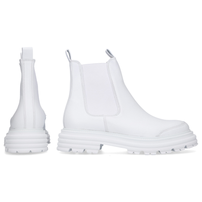 Shop 305 Sobe Chelsea Boots Elaine Calfskin In White