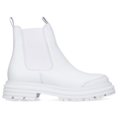 Shop 305 Sobe Chelsea Boots Elaine Calfskin In White