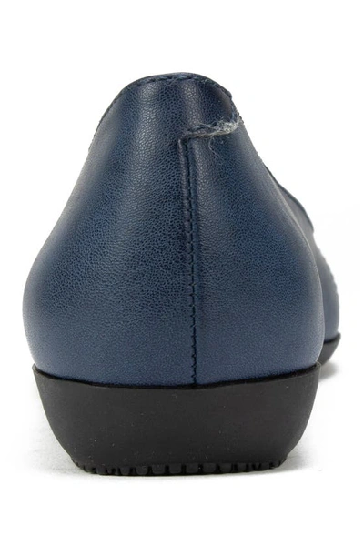 White Mountain Clara Ballet Flat In Navy Burnished Smooth