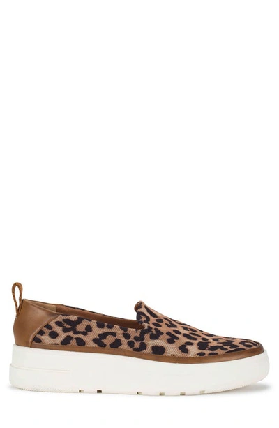 Baretraps Nevin Platform Slip-on Sneaker In Auburn