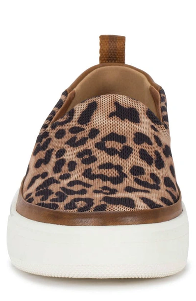 Baretraps Nevin Platform Slip-on Sneaker In Auburn