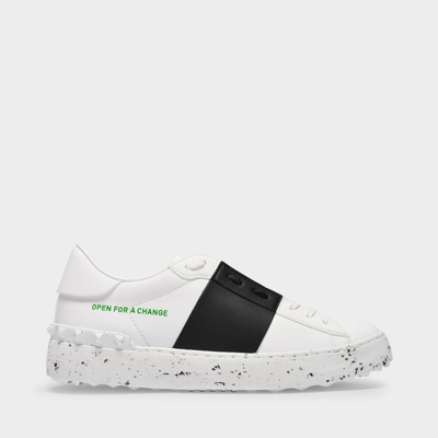 Valentino Garavani Rockstud Open For A Change Sneakers In White