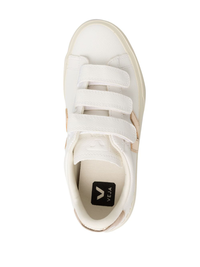 Veja Recife Chromefree Leather In White Platine In White