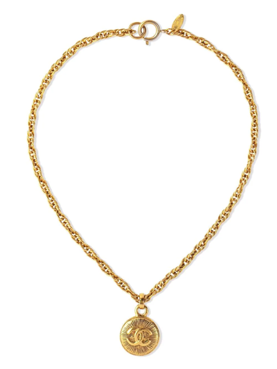 Pre-owned Chanel 1980s Cc Medallion Charm Necklace In Gold