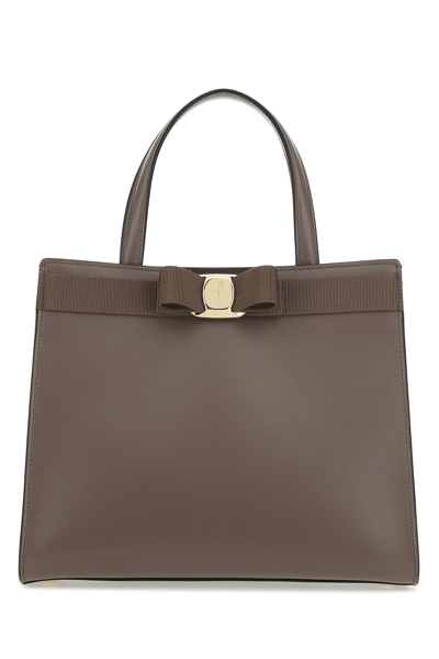 Borsa vara ferragamo sale