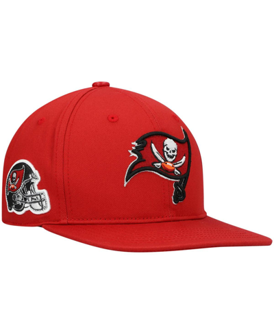 Shop Pro Standard Men's  Red Tampa Bay Buccaneers Logo Ii Snapback Hat