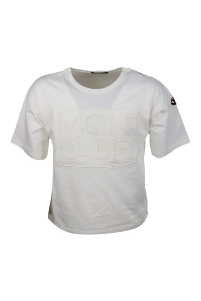 Shop Moncler Round-neck T-shirt In Cream
