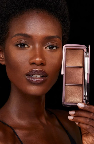 Hourglass Ambient Lighting Palette - Volume Iii