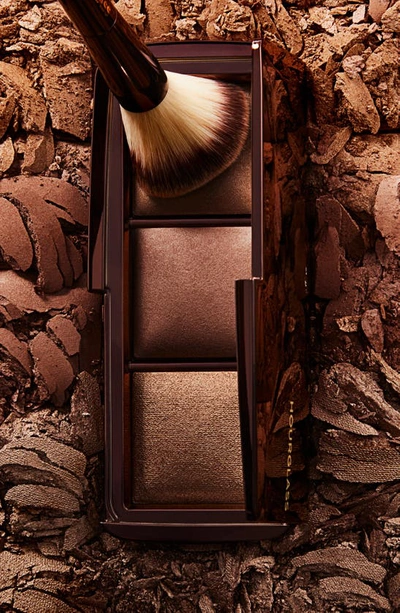 Hourglass Ambient Lighting Palette - Volume Iii