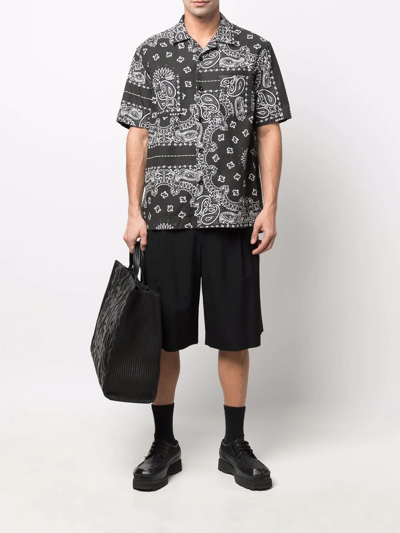 Shop Sacai Bandana Print Short-sleeve Shirt In Schwarz