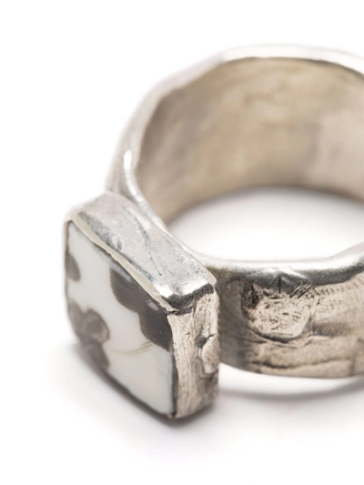 Shop Nick Fouquet Textured Square-charm Ring In Silber