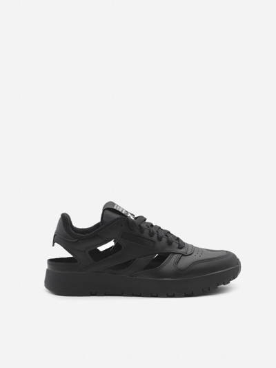 Shop Maison Margiela Tabi X Reebok Sneakers In Leather In Black