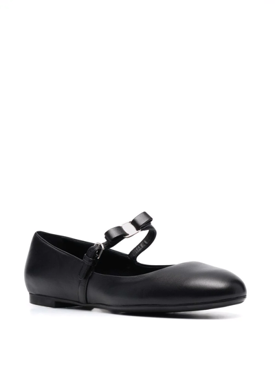 Ferragamo Lizz Leather Ballerina Shoes In Black