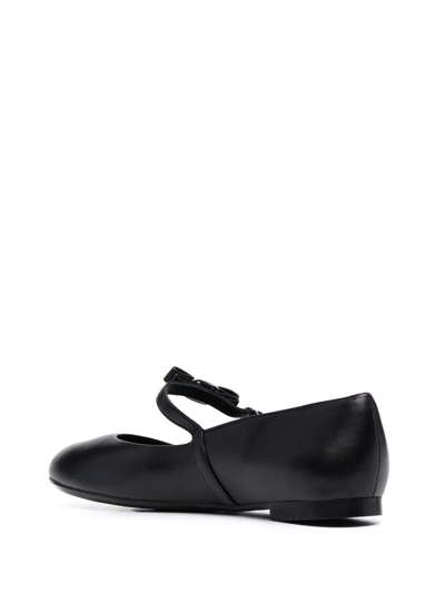 Ferragamo Lizz Leather Ballerina Shoes In Black