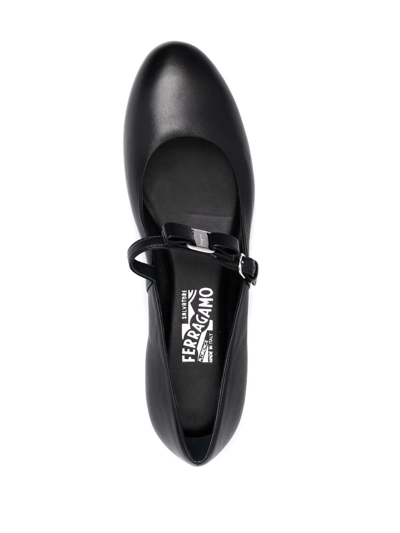 Ferragamo Lizz Leather Ballerina Shoes In Black