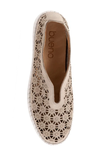 Shop Bueno Daisy Flat In Light Grey