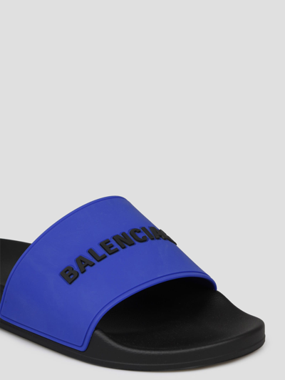 Shop Balenciaga Pool Slide In Black