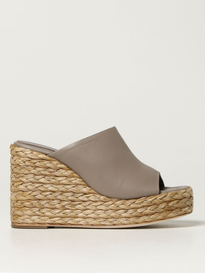 Shop Paloma Barceló Tera Paloma Barcelò Wedge Mules In Raffia And Leather In Dove Grey