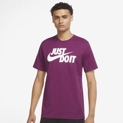 Shop Nike Sportswear Jdi Men's T-shirt In Sangria,white