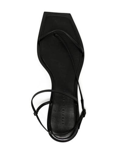 Studio Amelia Filament Squared Flat Flip Flops In Schwarz