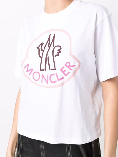 Shop Moncler Logo-print T-shirt In Weiss