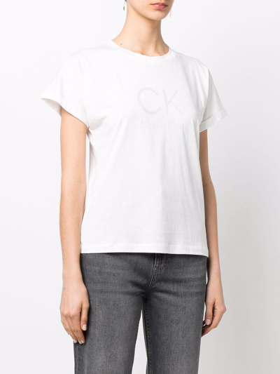 Shop Calvin Klein Logo-print Short-sleeve T-shirt In Weiss