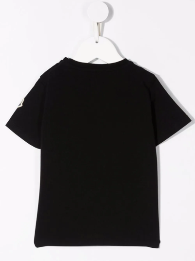 Shop Moncler Colourblock-logo T-shirt In Black