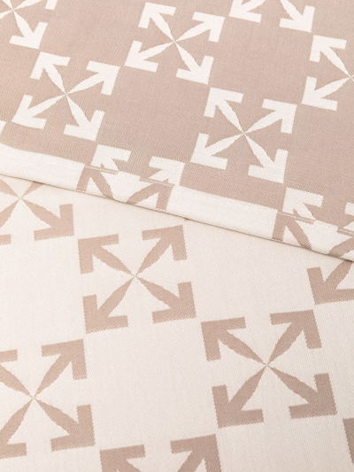 Shop Off-white Set Of Four Arrows Pattern Place Mats In Nude