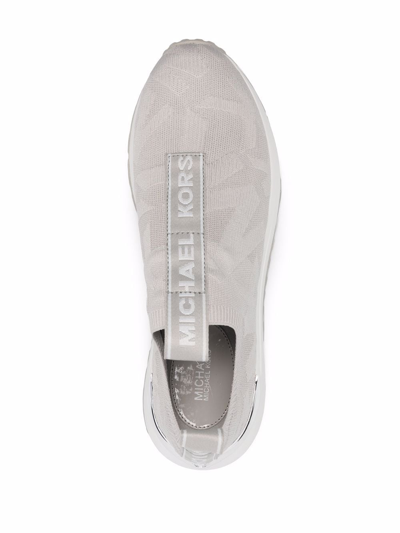 Shop Michael Michael Kors Bodie Logo Embossed Knitted Sneakers In Grau