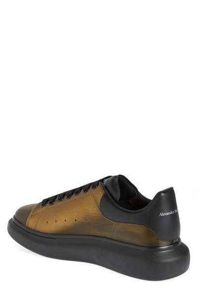 Alexander Mcqueen Oversize Metallic-effect Sneakers In Gold/ Black