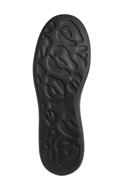 Alexander Mcqueen Oversize Metallic-effect Sneakers In Gold/ Black