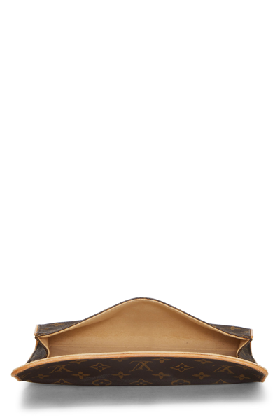 Pre-owned Louis Vuitton Monogram Canvas Pochette Twin Gm