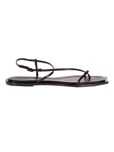 Studio Amelia Filament Squared Flat Flip Flops In Blk