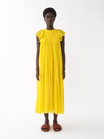 Shop Chloé Gathered Cap-sleeve Dress In Truly Yellow
