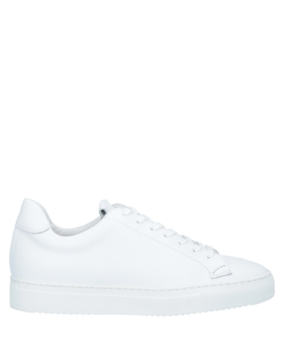 Shop Doucal's Man Sneakers White Size 6 Soft Leather